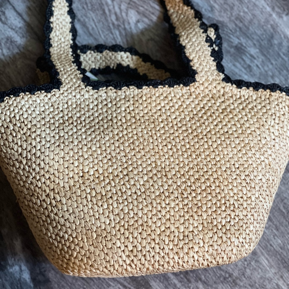 kate spade straw tote with black trim - Picture 7 of 7